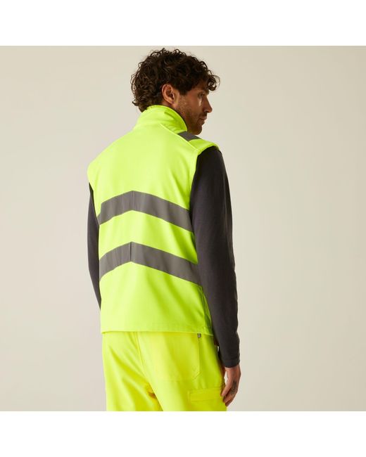 Regatta Green Hi-Vis Pro Contract Ablaze Softshell Bodywar for men