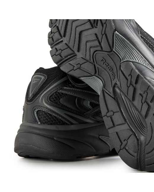 Reebok Black Belwave Trainers for men