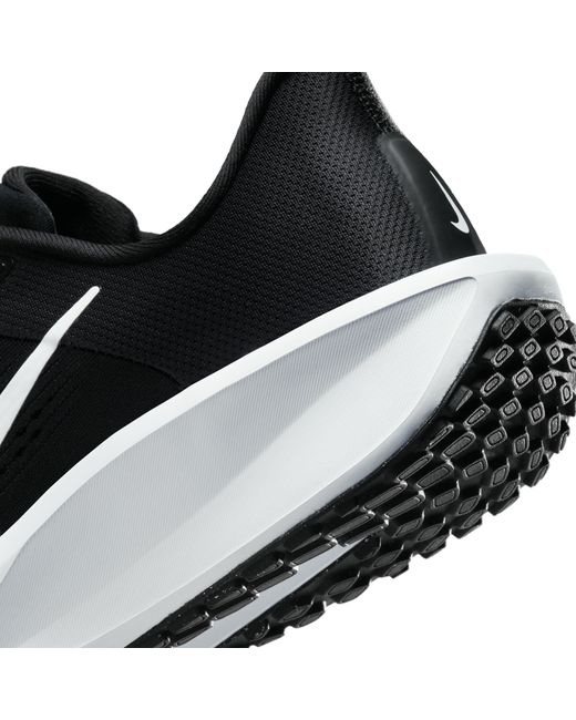 Nike Black Quest Running Shoe
