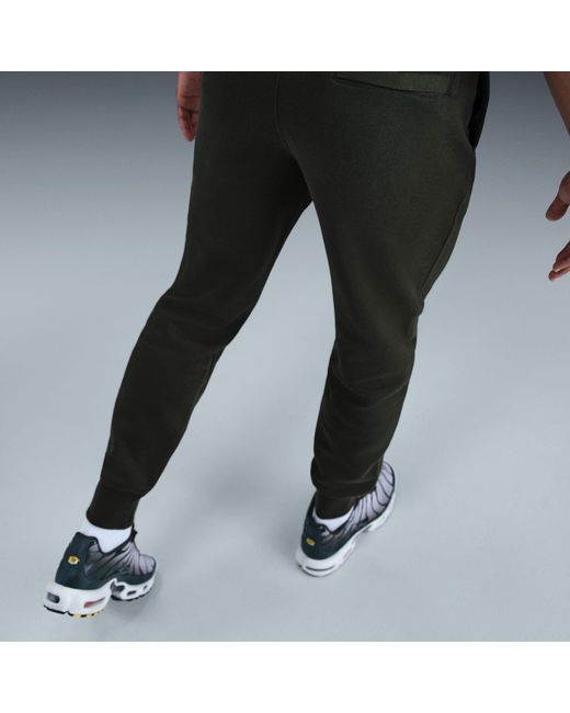 Nike Green Sportswear Club Fleece Jogging Pants for men