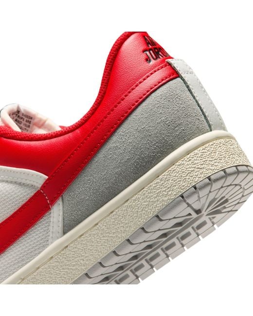 Nike Red Low-Top Trainers for men