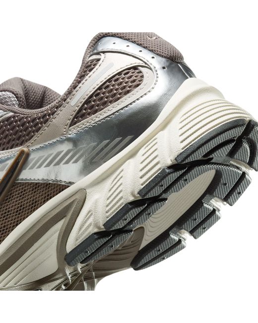 Nike Brown V5 Rnr Shoes for men