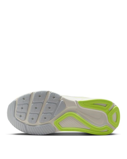 Nike Green Structure 26 Trainers