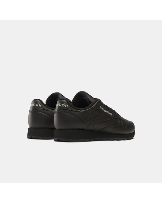 Reebok Classic Leather/Cblack/Cblack/Pugry for men