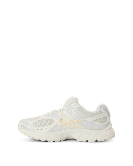 Nike White V5 Rnr