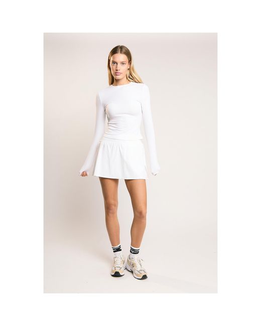 agon® White Signature Long-Sleeve- Top