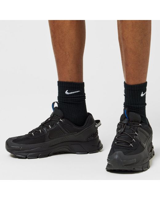 Nike Black Vomero Roam Low Trainers for men