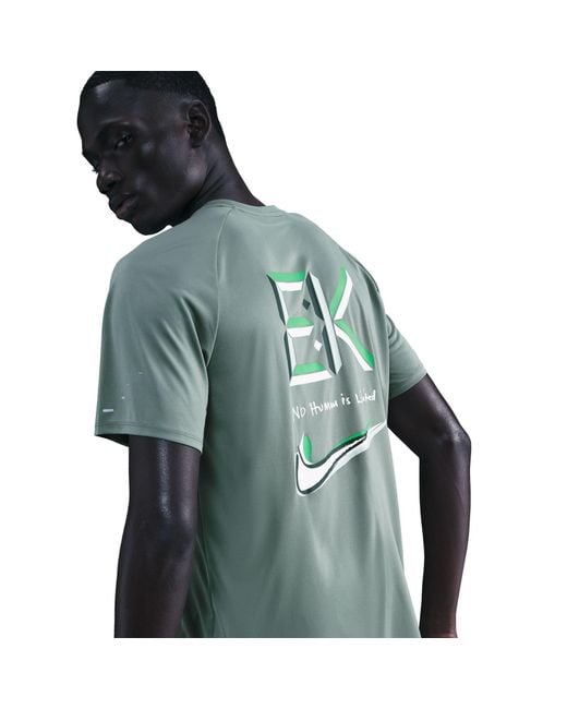 Nike Green Stride Short Sleeve T-Shirt for men