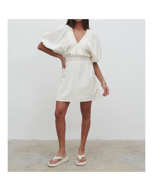 Pretty Lavish White P.Lavish Bailey Min