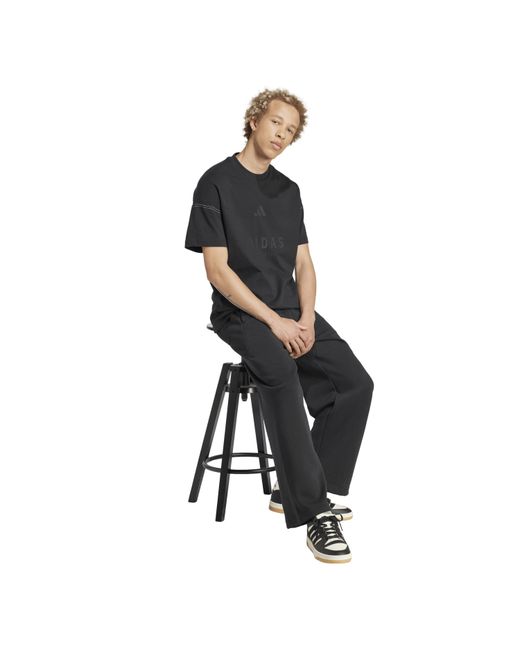 Adidas Black All Season Graphic Cotton T-Shirt for men