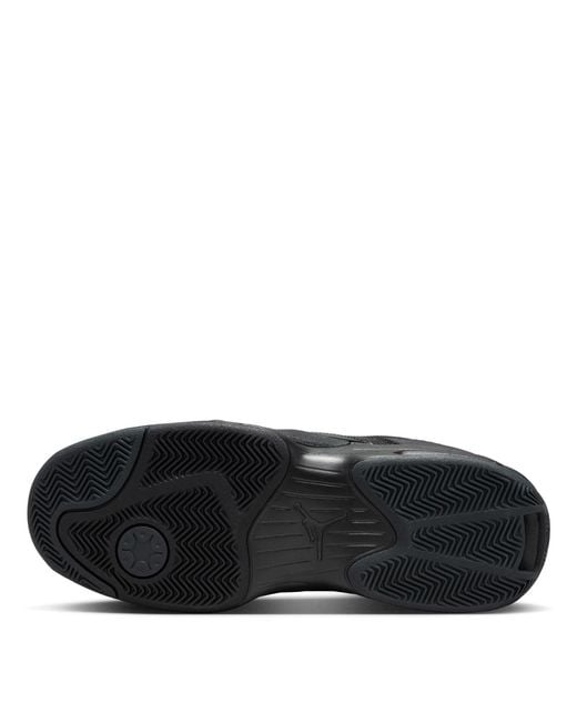 Nike Black Max Aura Basketball Trainers for men
