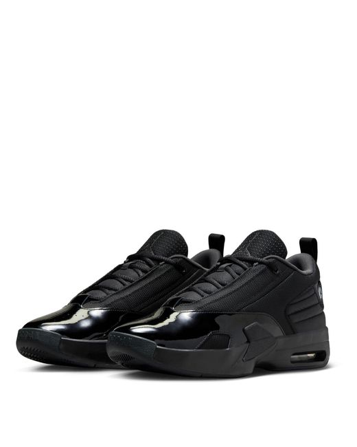 Nike Black Max Aura Basketball Trainers for men