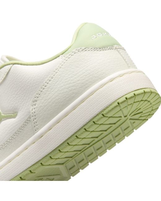 Nike White Low-Top Trainers