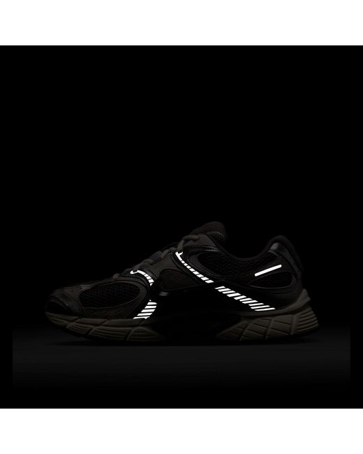 Nike Brown V5 Rnr Shoes for men
