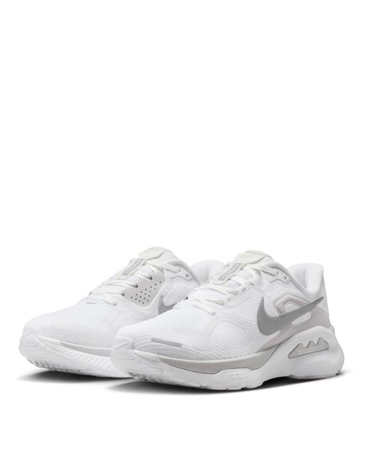 Nike White Everyday Running Shoes
