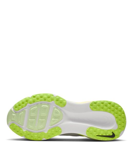 Nike Green Vomero 18 Running Shoes for men