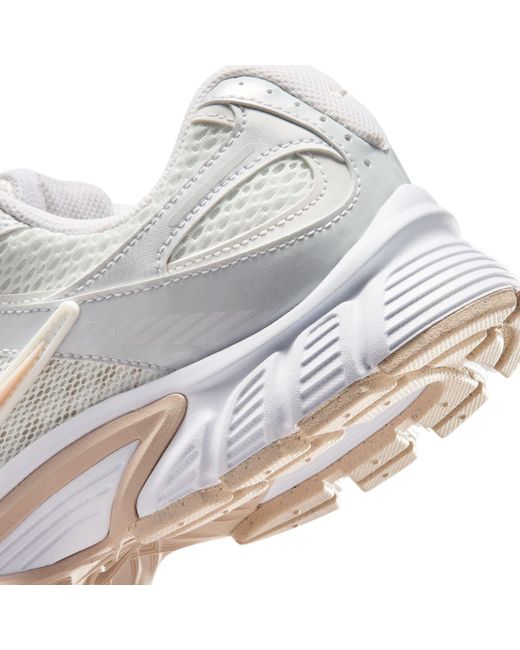 Nike White V5 Rnr