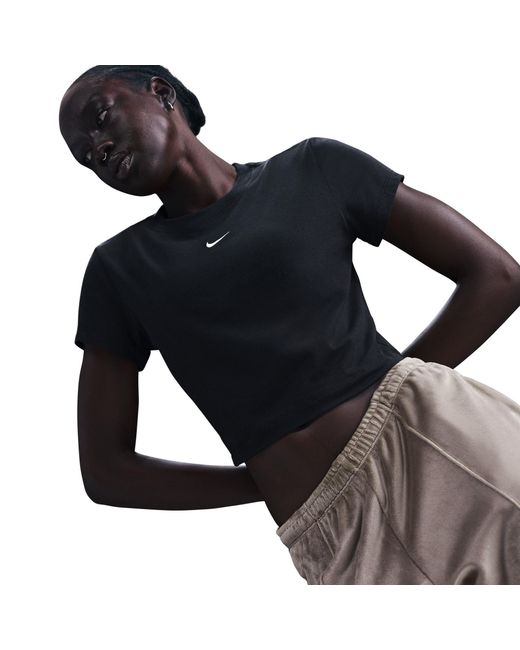 Nike Black Chill Crop Tee