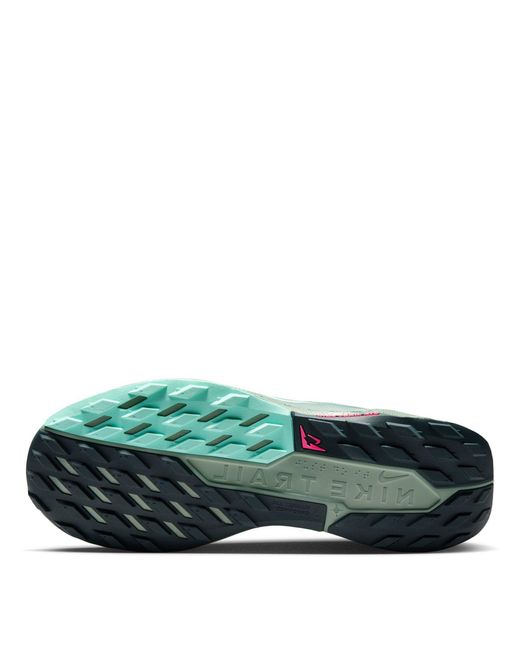 Nike Green Pegasus Trail 5 Gore-Tex Running Shoes for men