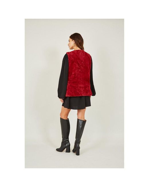 Yumi' Red Faux Fur Sleeveless Gilet