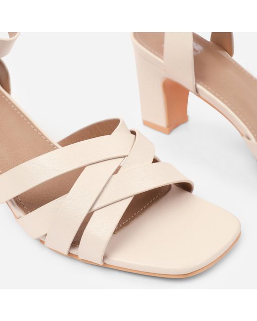 Where's That From White Creampu Caity Wide-Fit Triple Link-Chain Detail Sa
