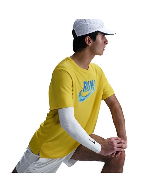 Nike Green Short Sleeve Performance Running Top for men