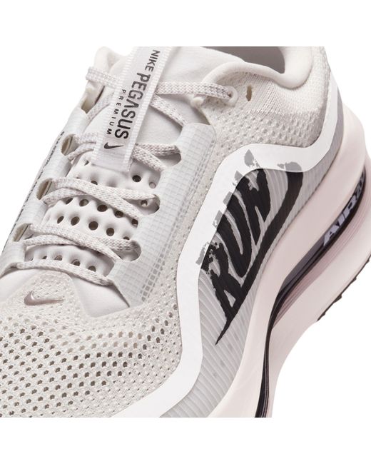 Nike White Pegasus Premium 41S Running Shoes for men