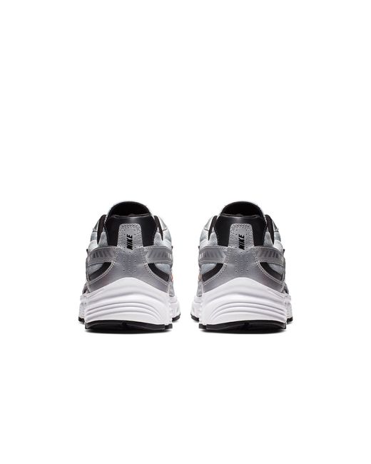 Nike Gray Initiator Running Shoes for men