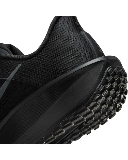 Nike Black Quest 6 Road Running Shoes for men