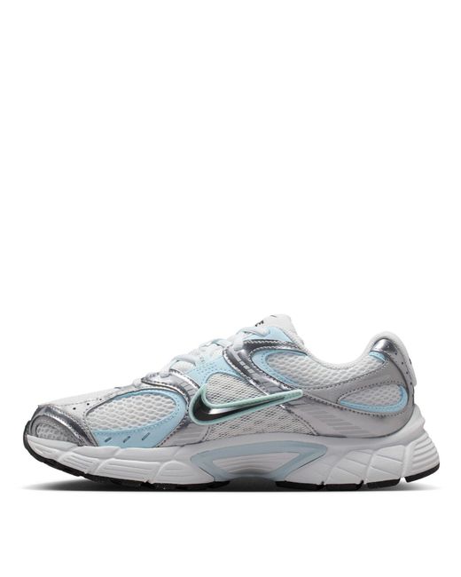 Nike White V5 Runner