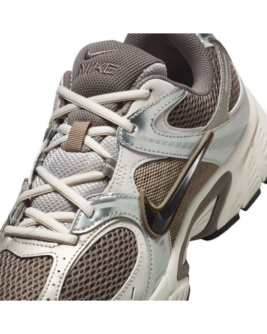 Nike Brown V5 Rnr Shoes for men