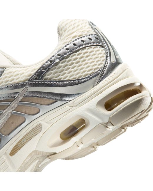 Nike White Air Max Moto 2K
