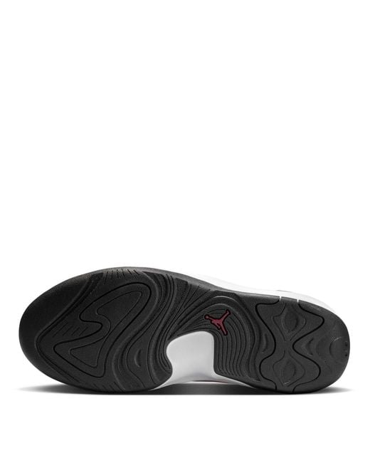 Nike Black Aj Max Aura 7 Shoes for men