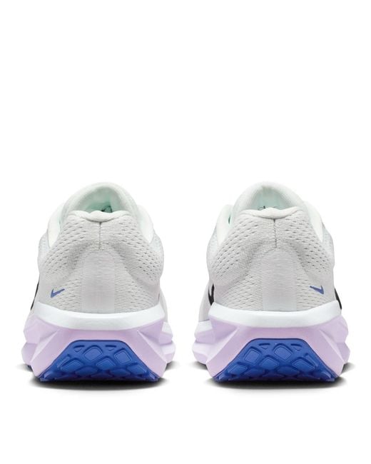 Nike White Winflo 11 Road Running Shoes