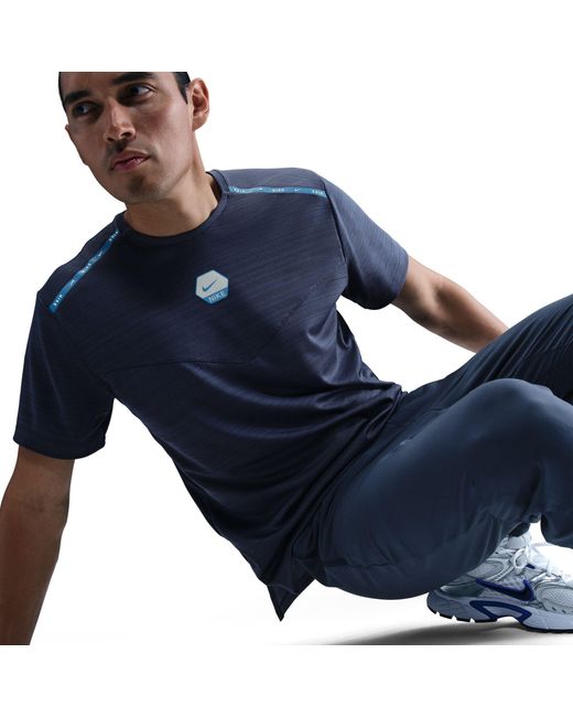 Nike Blue City Run Tee Sn61 for men
