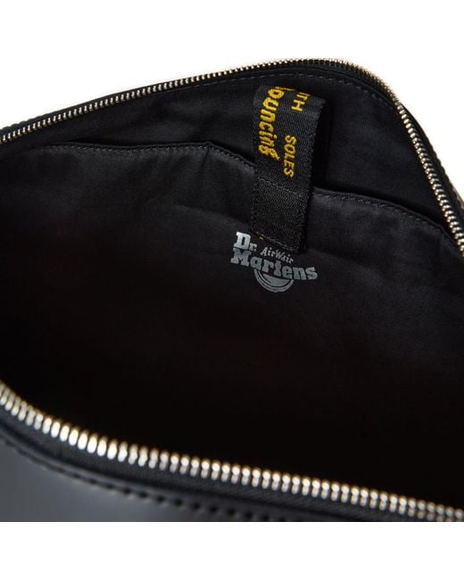 Dr. Martens Black Doc M Daytripper Bag Ld64