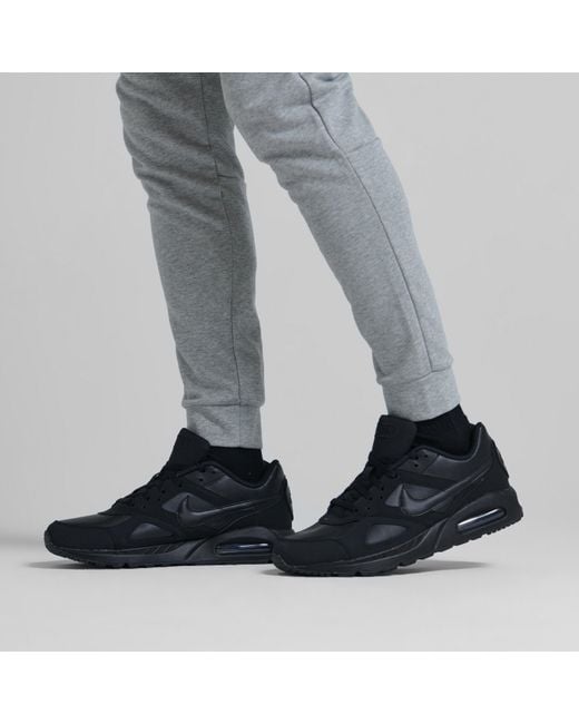 Nike Black Air Max Ivo Shoes for men