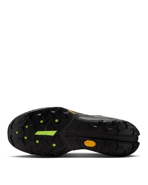 Nike Green Kiger 10 Trail Running Shoes for men