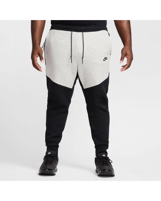 Nike Black Tech Fleece Joggers for men