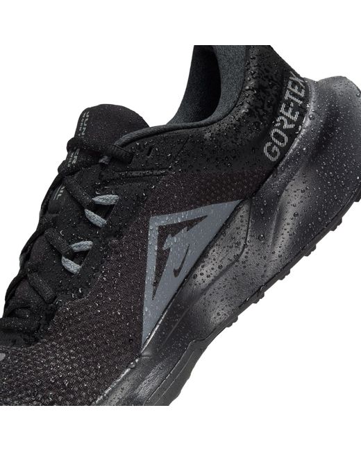 Nike Black Winflo 11 Gore-Tex Weatherized Road Running Shoes for men
