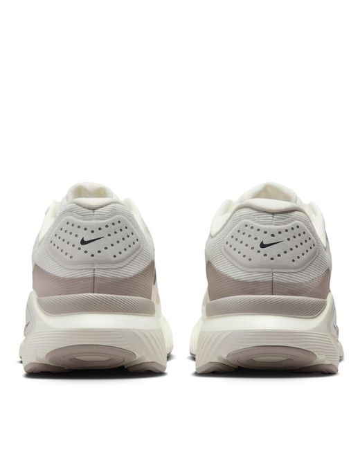 Nike White Structure 26 Rn Sn61 for men