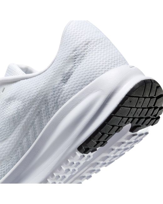 Nike White Run Defy for men