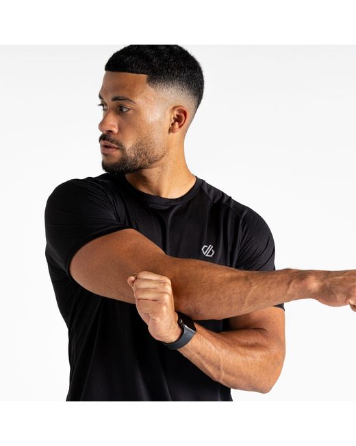Dare 2b Black Accelerate Tee for men