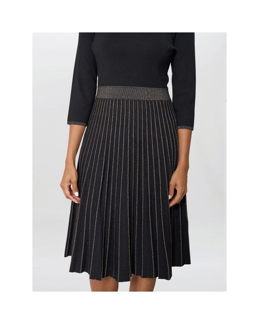 Gina Bacconi Black Apple Pleated Midi Dress