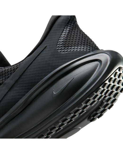 Nike Black Revolution 8 Easyon Running Shoe for men
