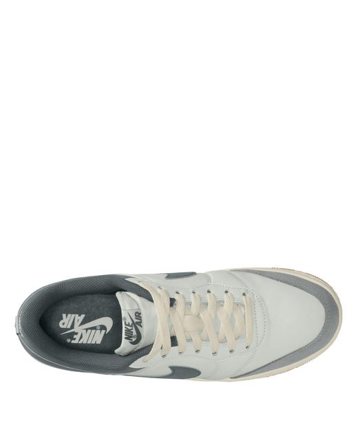 Nike White Low-Top Trainers for men