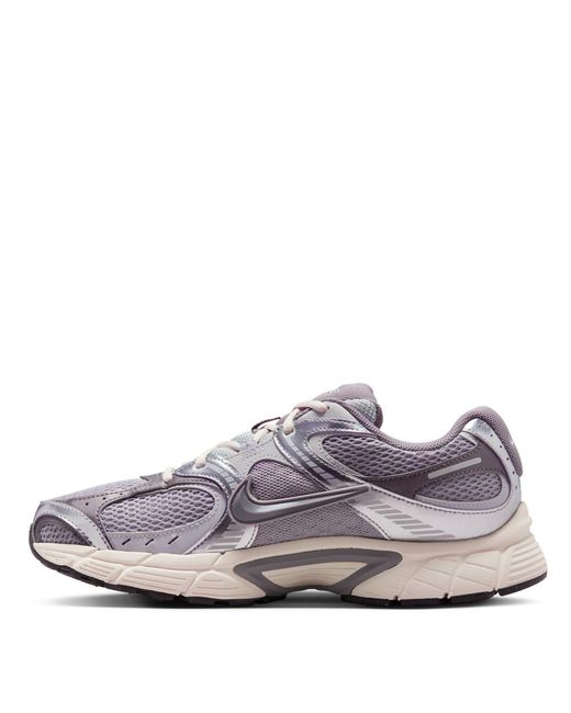 Nike Gray V5 Rnr Shoes for men