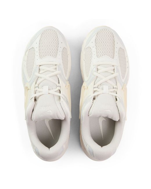 Nike White V5 Rnr