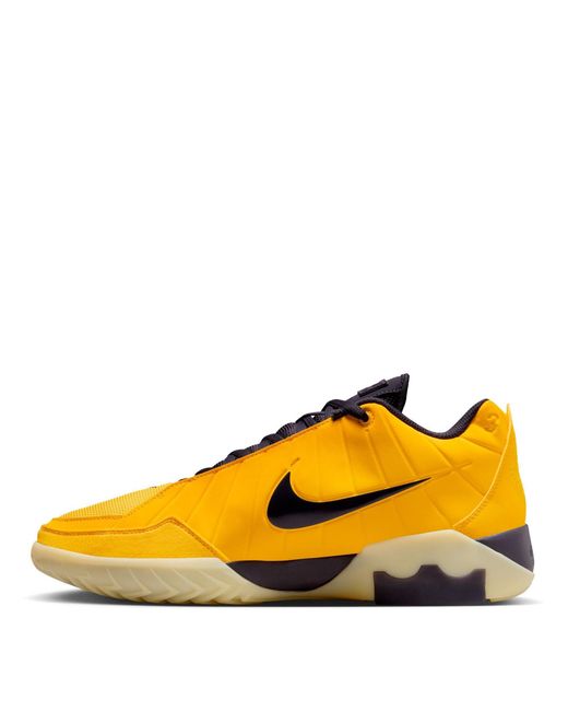 Nike Yellow Basketball Trainers for men
