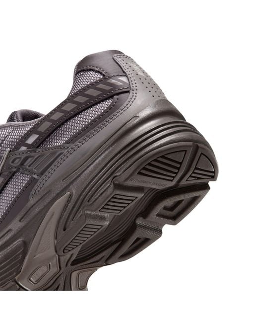 Nike Brown Initiator Running Shoe